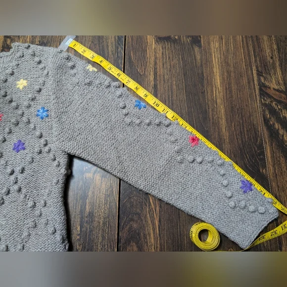 Orvis 100% Shetland wool Cardigan floral design - Picture 9 of 10